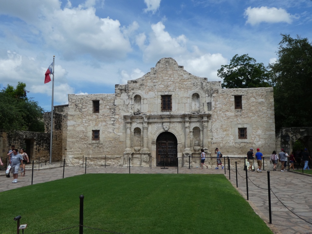 5 Things You Must See at the Alamo