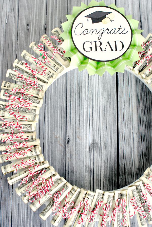 12 Creative Graduation Gifts that are Easy to Make